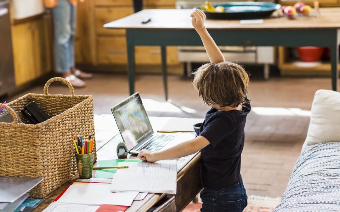 Éducation maison France : loi, démarches et aides possibles