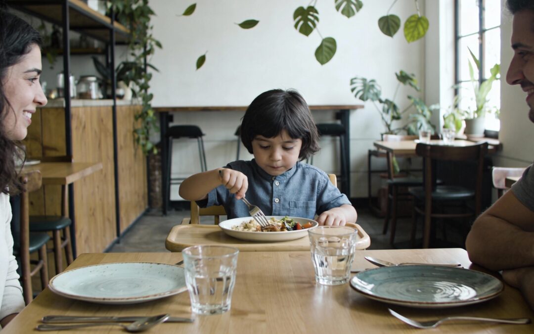Les meilleurs restaurants kids-friendly pour manger au calme avec des enfants